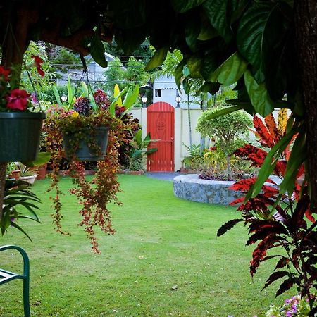 Heritage Inn Trinidad Belmont Eksteriør bilde