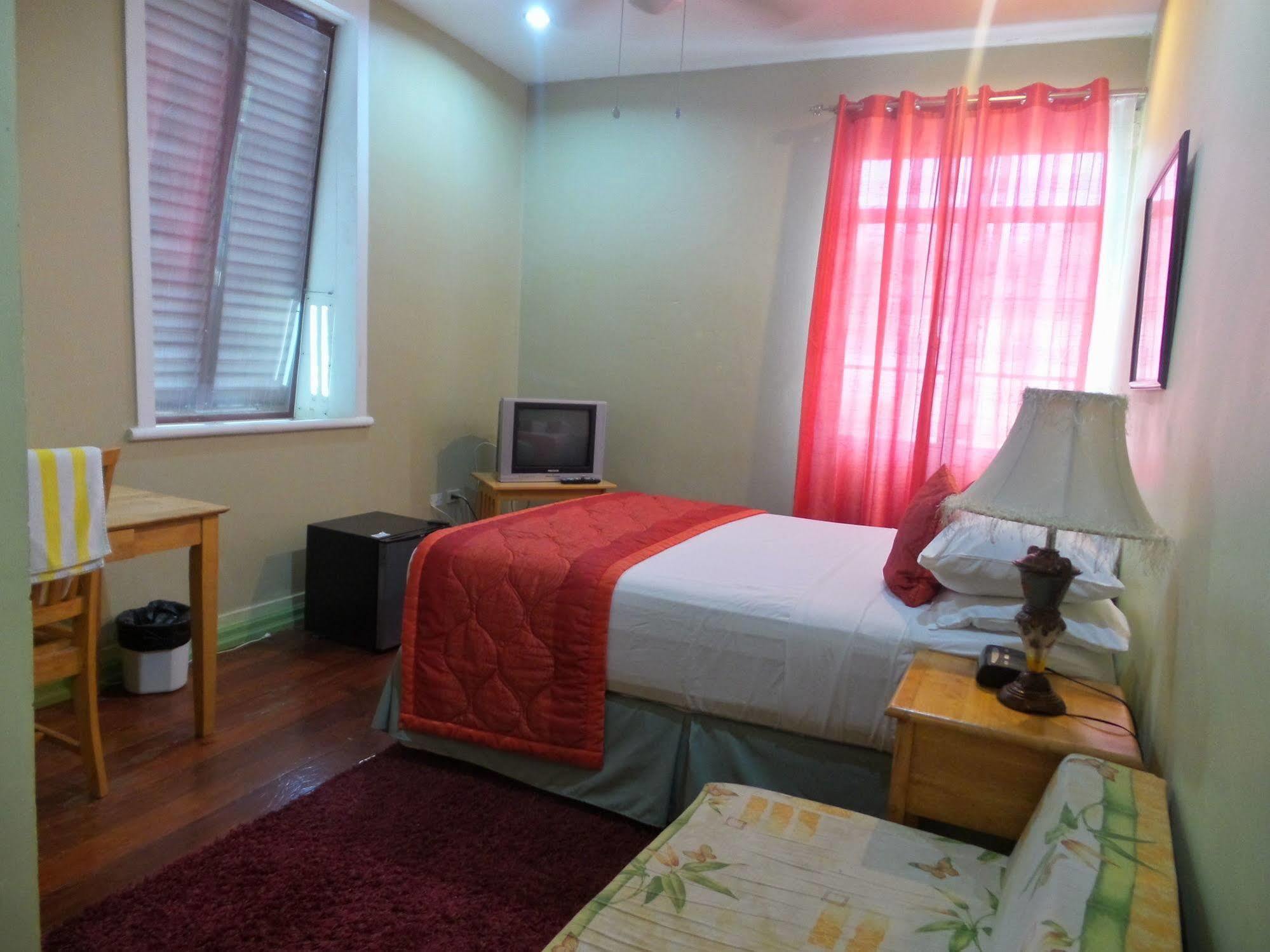 Heritage Inn Trinidad Belmont Eksteriør bilde