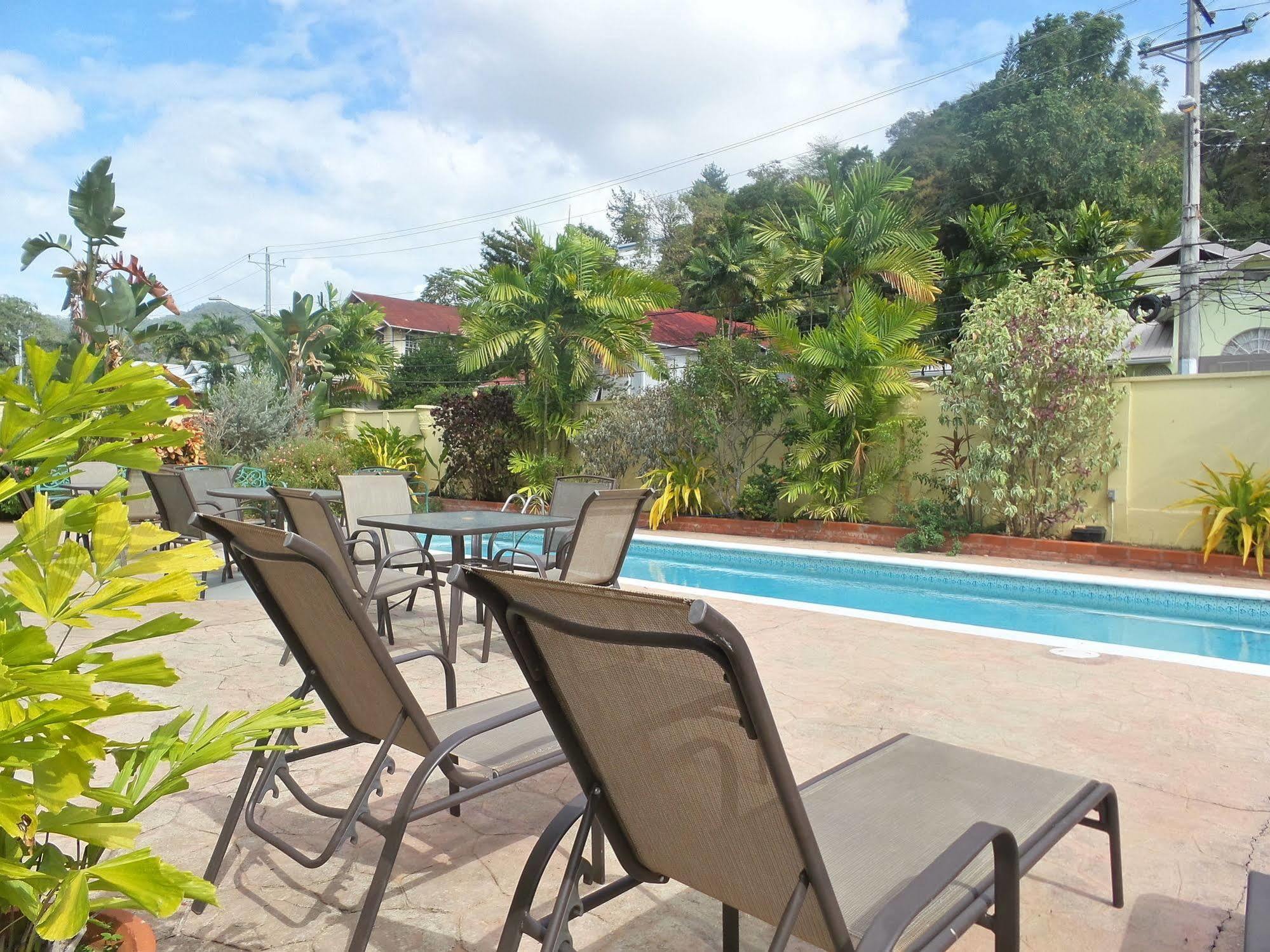 Heritage Inn Trinidad Belmont Eksteriør bilde