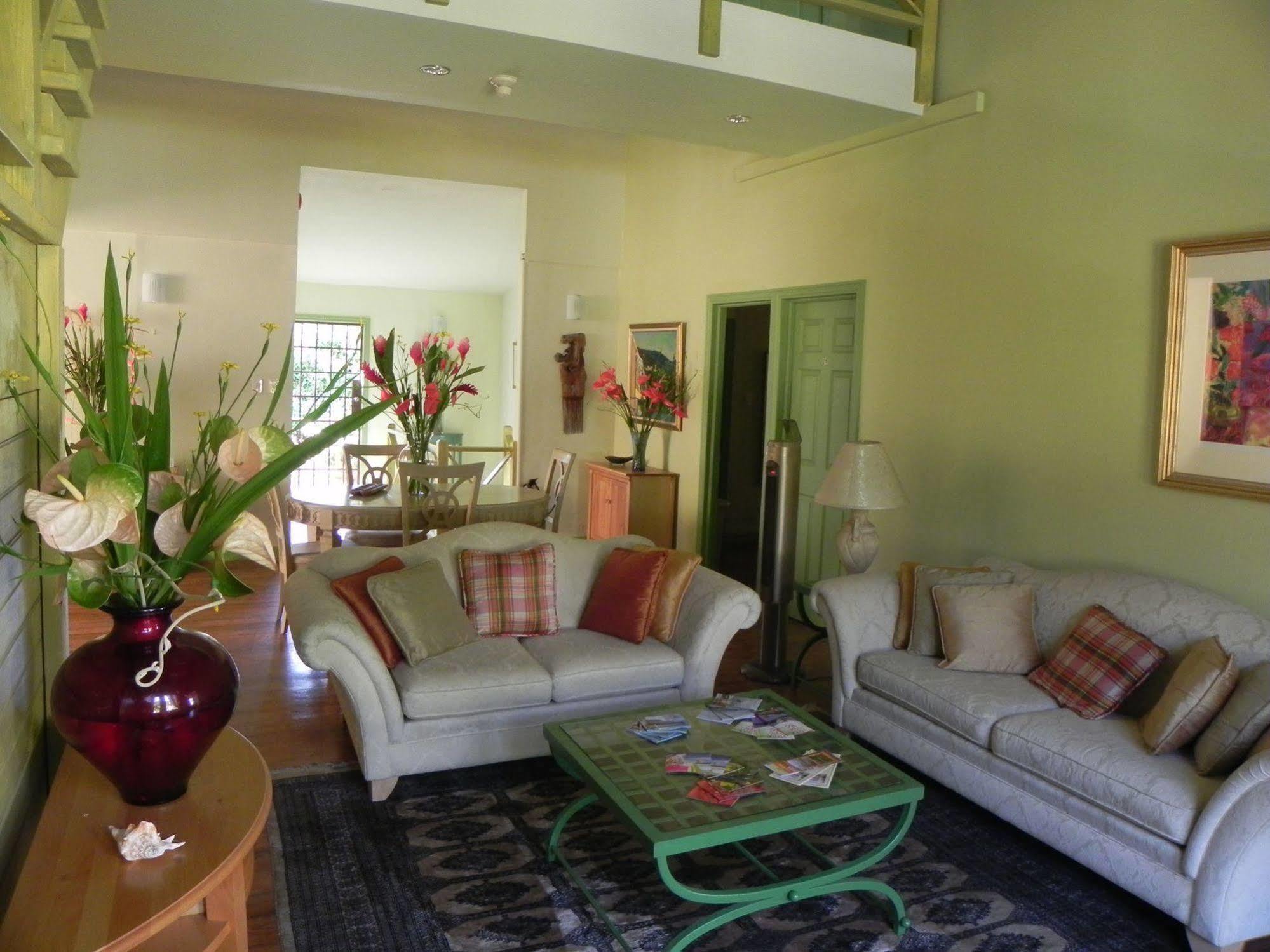 Heritage Inn Trinidad Belmont Eksteriør bilde